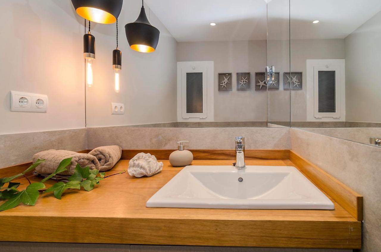 Sitges Spaces Deluxe Centre Apartment المظهر الخارجي الصورة